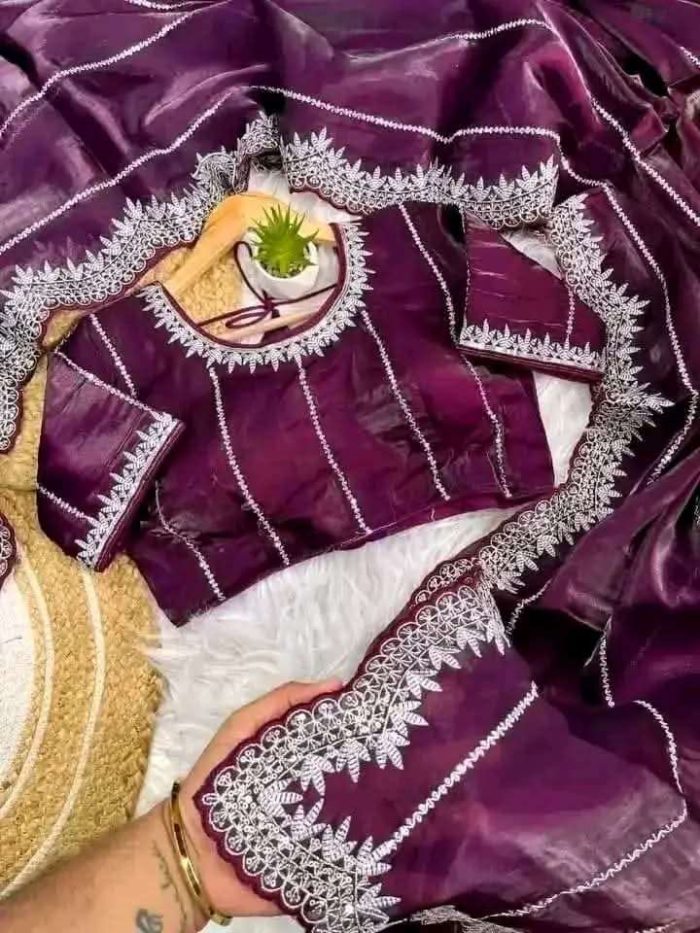 Georgette Sharee with Blouse Piece - Image 8