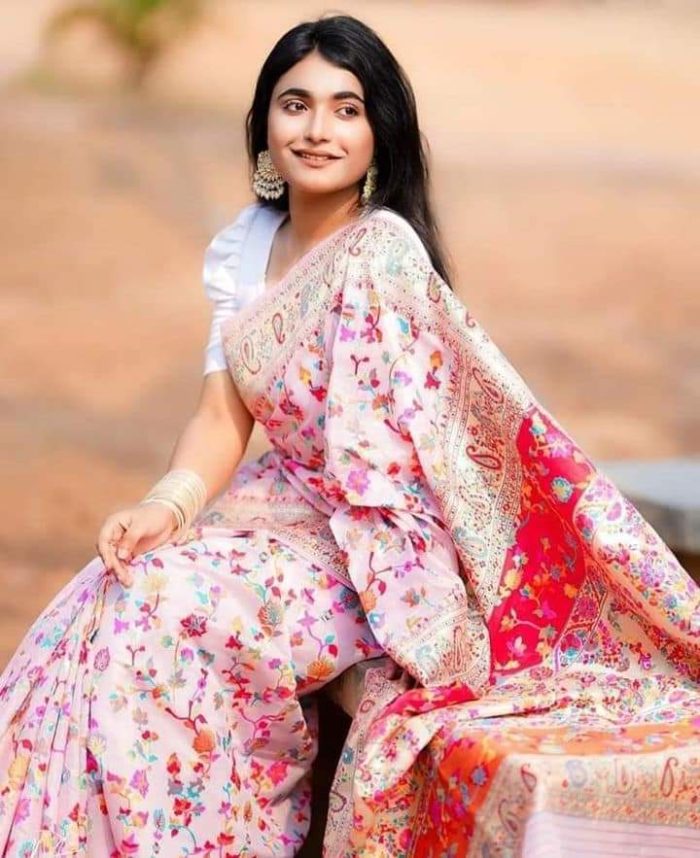 হাফ সিল্ক স্ক্রিন প্রিন্ট শাড়ি