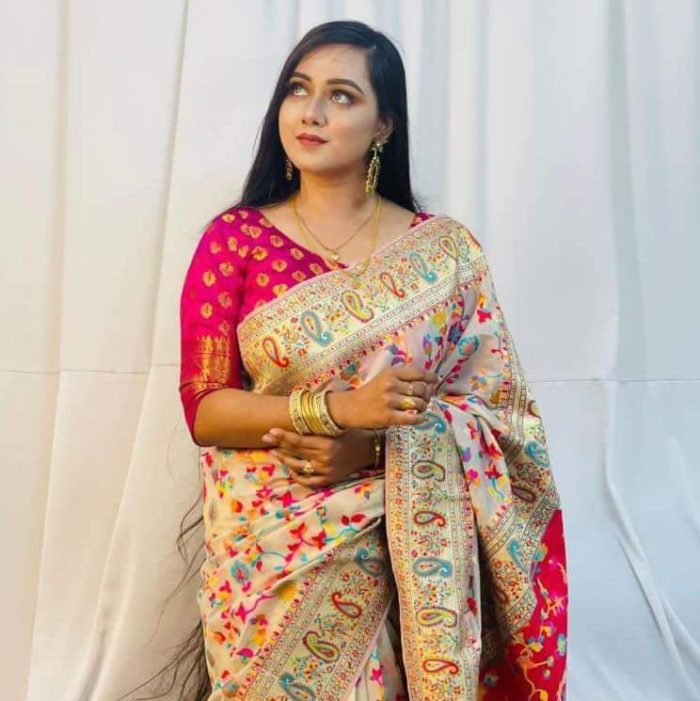 হাফ সিল্ক স্ক্রিন প্রিন্ট শাড়ি