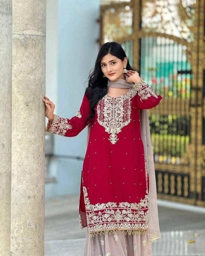 Luxury Party Dress – Elegance in Every Stitch